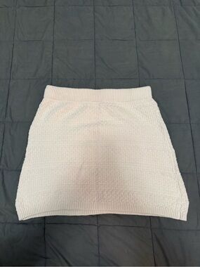 Wild Fable cream knit skirt Size M #knitwear #femme